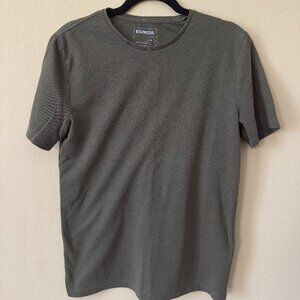 Solid Color Fitted T-Shirt